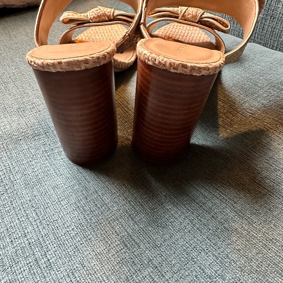 Ann Taylor Slip On Heels with Bow Detail - Picture 4 of 5